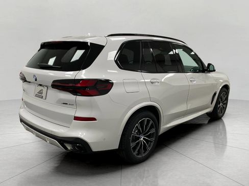 New 2026 BMW X5 xDrive40i w/ M Sport Package image 3