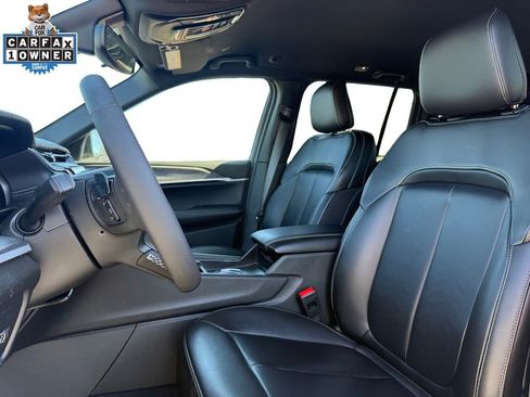 Certified 2024 Jeep Grand Cherokee Limited AWD/4WD image 9