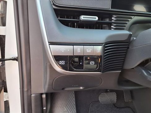 New 2025 Hyundai Ioniq 5 SEL RWD image 14