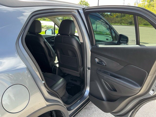 Used 2020 Buick Encore Preferred FWD image 18