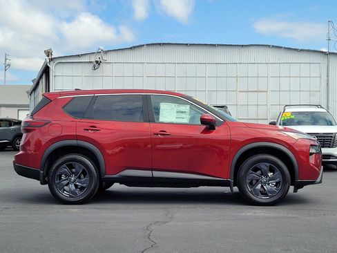 New 2026 Nissan Rogue SV w/ Cold Weather Package FWD image 4
