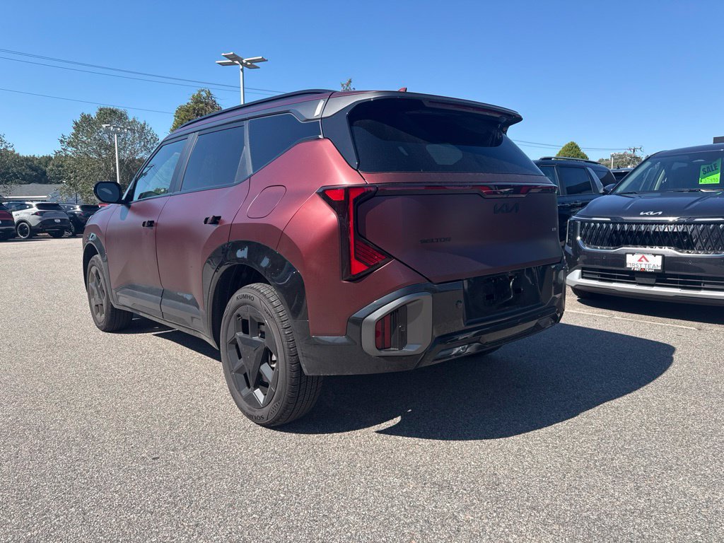 Used 2027 Kia Seltos X-Line S w/ X-Line S Premium Package AWD/4WD image 3