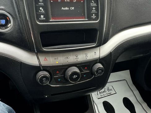 Used 2017 Dodge Journey SE image 21
