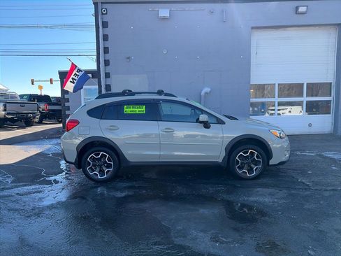 Used 2013 Subaru Crosstrek 2.0i Premium image 2