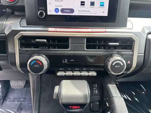 Certified 2025 Toyota Tacoma TRD Off-Road AWD/4WD image 37
