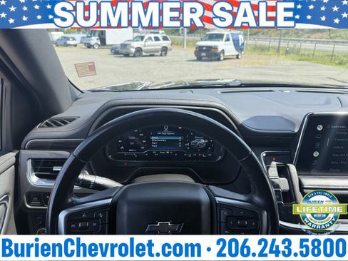 Used 2022 Chevrolet Suburban Z71 AWD/4WD image 13