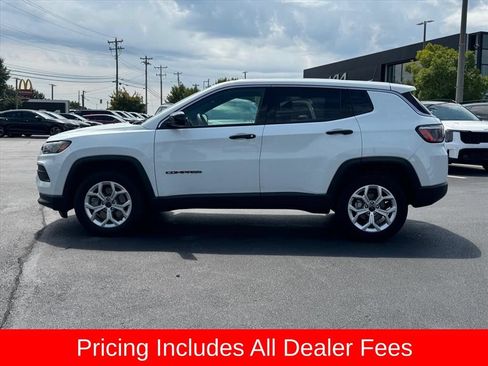 Used 2025 Jeep Compass Sport AWD/4WD image 6