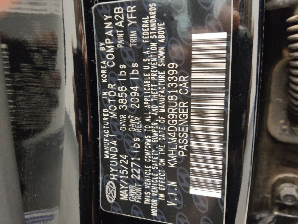 Used 2024 Hyundai Elantra SEL FWD image 33