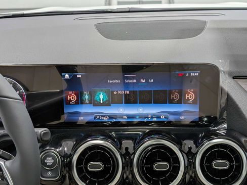 New 2026 Mercedes-Benz GLA 250 4MATIC image 17