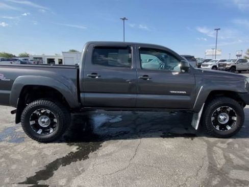 Used 2010 Toyota Tacoma 4x4 Double Cab image 9