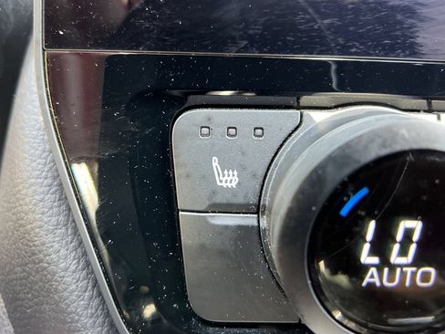 Certified 2025 Toyota Grand Highlander AWD image 30