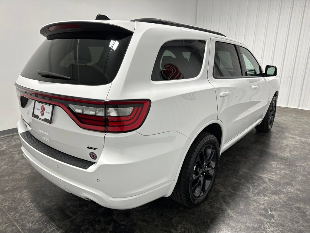 Used 2023 Dodge Durango GT w/ Blacktop Package AWD/4WD image 6