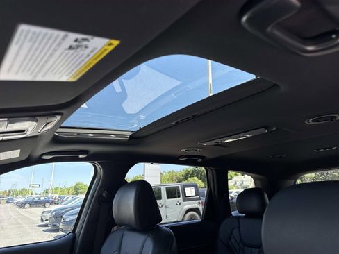 Used 2023 Kia Telluride EX X-Line AWD/4WD image 9