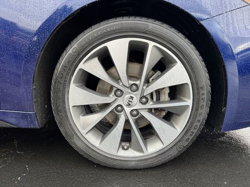 Used 2019 Kia Optima S image 11