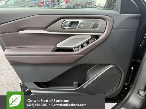 New 2026 Ford Explorer Platinum image 21