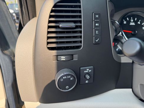 Used 2012 Chevrolet Silverado 2500 LT w/ Interior Plus Package image 23