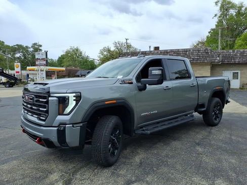 New 2026 GMC Sierra 2500 AT4 w/ Technology Package AWD/4WD image 13