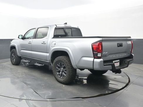 Used 2023 Toyota Tacoma SR5 w/ Technology Package image 3
