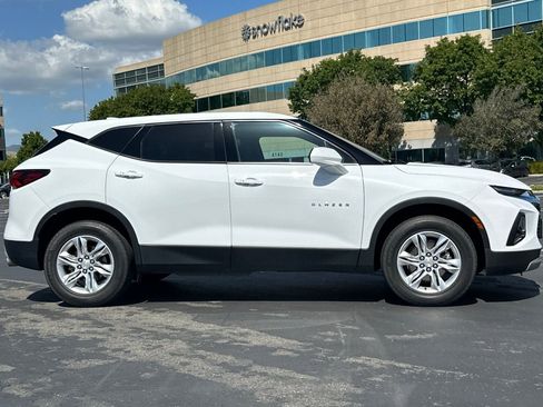 Used 2021 Chevrolet Blazer LT FWD image 3