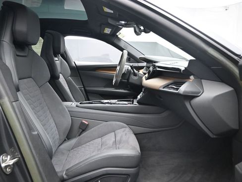 Used 2023 Audi e-tron GT Premium Plus AWD/4WD image 30