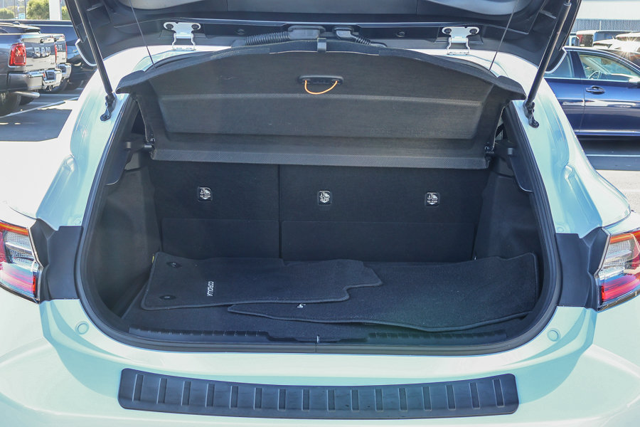 Used 2021 Toyota Corolla SE w/ Carpet Mat Package (TMS) FWD image 14
