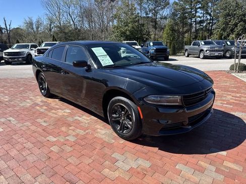 Used 2022 Dodge Charger SXT RWD image 38