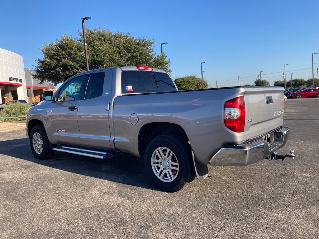 Used 2016 Toyota Tundra SR5 w/ SR5 Upgrade Package AWD/4WD image 5
