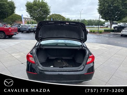 Used 2018 Honda Accord EX-L image 9