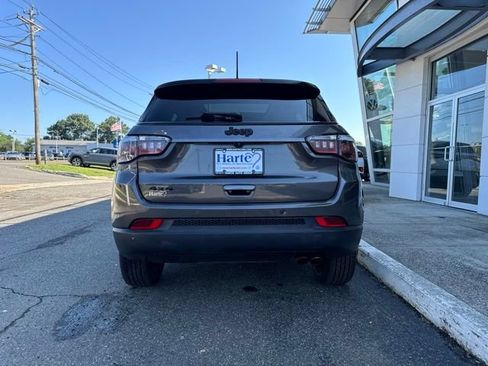Used 2018 Jeep Compass Latitude w/ Popular Equipment Group AWD/4WD image 8