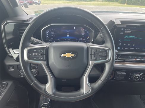 Used 2025 Chevrolet Silverado 3500 LT w/ Convenience Package AWD/4WD image 17