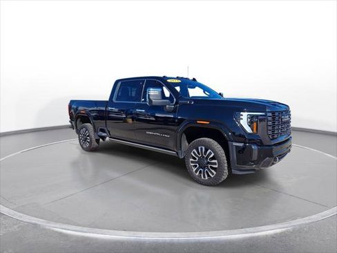 Used 2024 GMC Sierra 3500 Denali Ultimate image 2