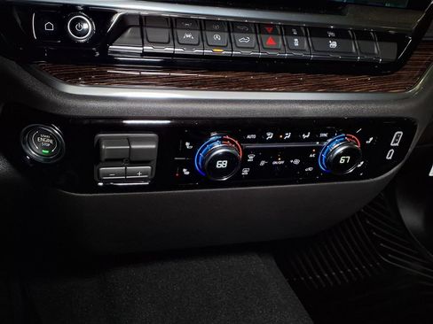 New 2026 GMC Sierra 1500 SLE w/ Preferred Package AWD/4WD image 19