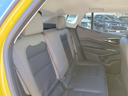 Used 2024 Chevrolet Trax ACTIV w/ Sunroof Package image 13