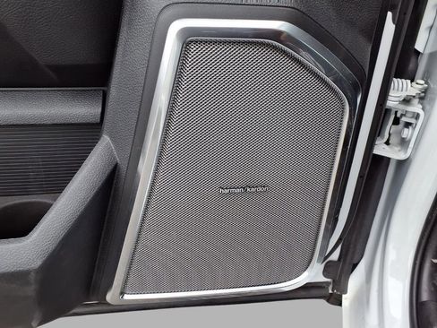 New 2026 RAM 3500 Laramie AWD/4WD image 18