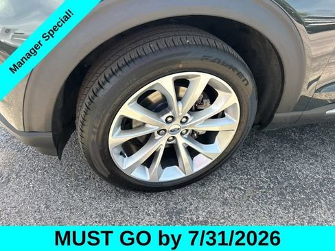 Used 2023 Ford Explorer Platinum w/ Technology Package AWD/4WD image 10