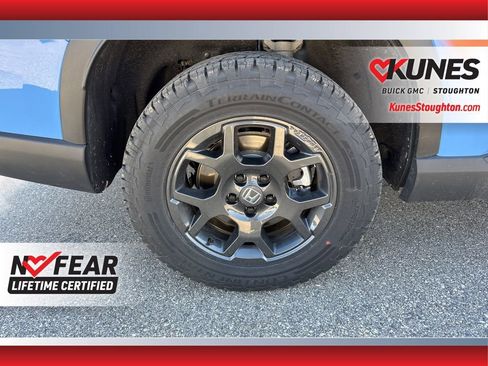 Used 2025 Honda Pilot TrailSport image 15