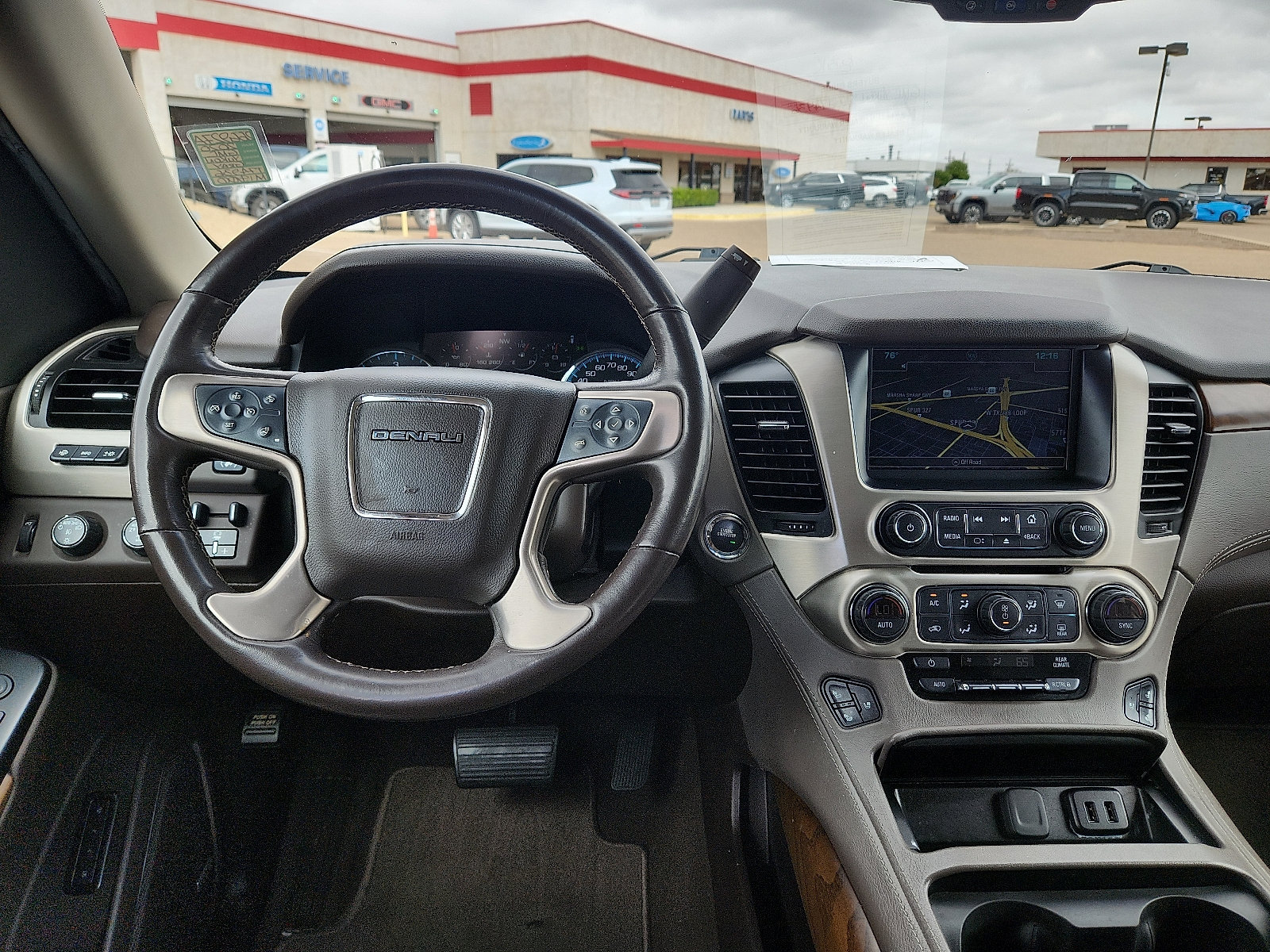 Used 2020 GMC Yukon Denali w/ Denali Ultimate Package AWD/4WD image 13