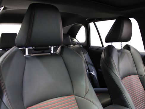 Used 2022 Toyota RAV4 XSE AWD/4WD image 39