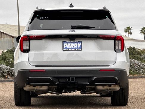New 2026 Ford Explorer ST-Line w/ ST-Line Street Pack image 5