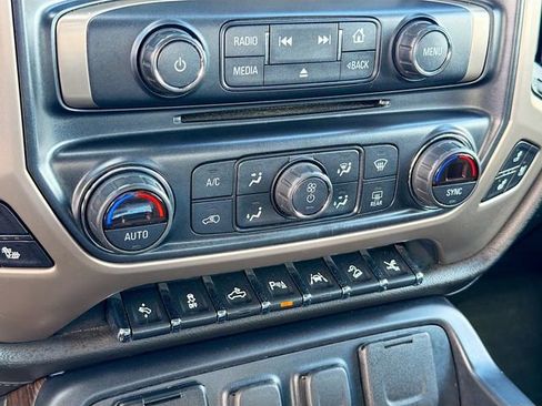 Used 2018 GMC Sierra 1500 Denali w/ Denali Ultimate Package image 16