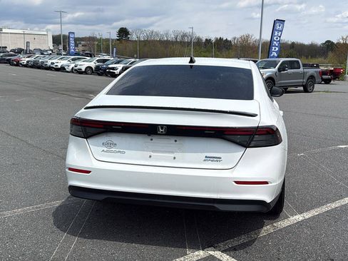 Used 2024 Honda Accord Sport image 8