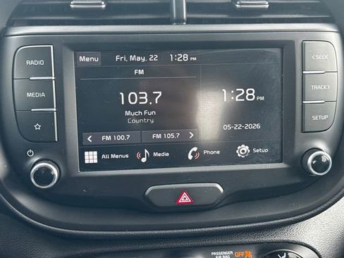 Used 2025 Kia Soul LX w/ LX Technology Package FWD image 27
