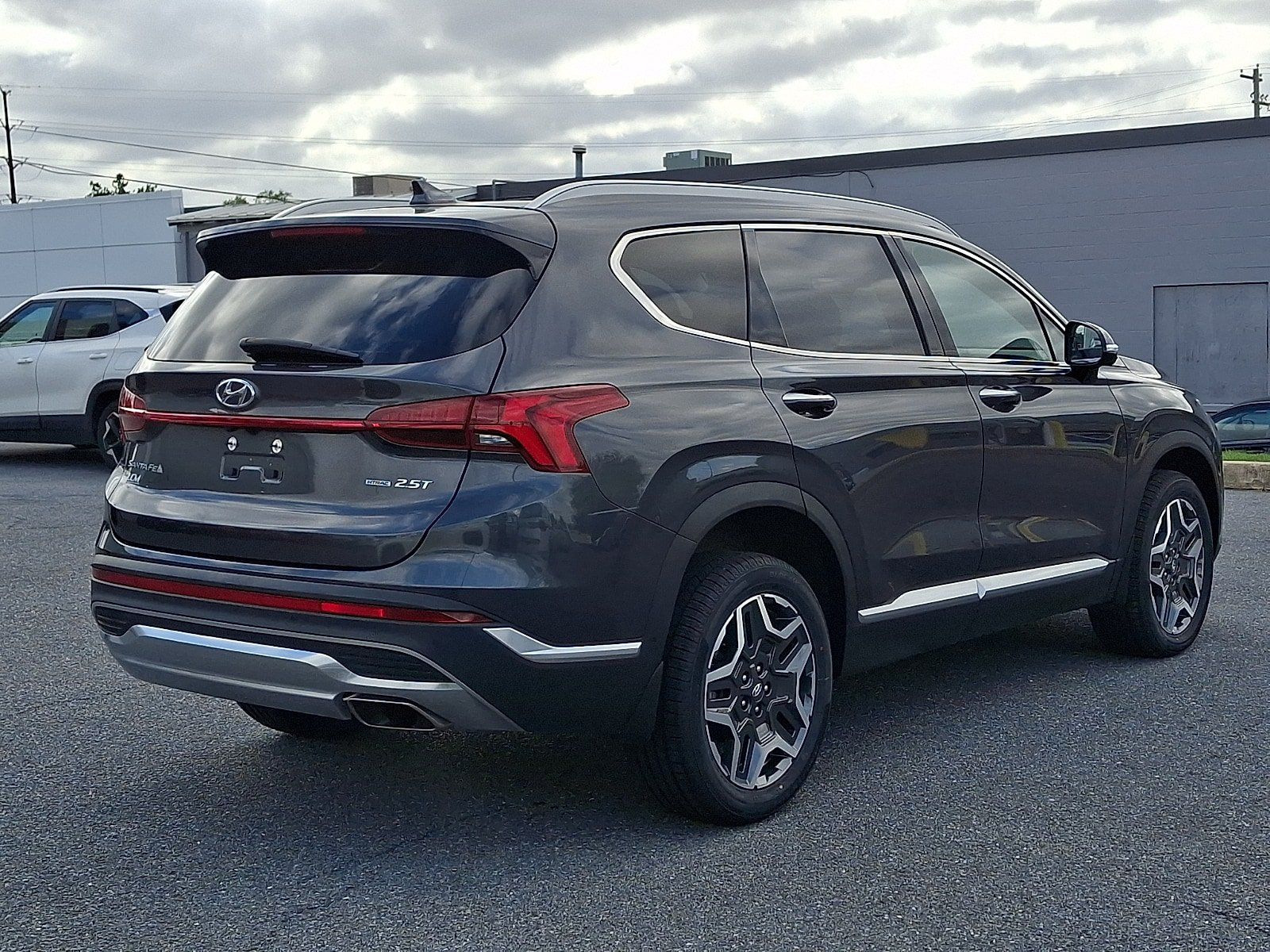 Certified 2023 Hyundai Santa Fe Limited AWD/4WD image 5