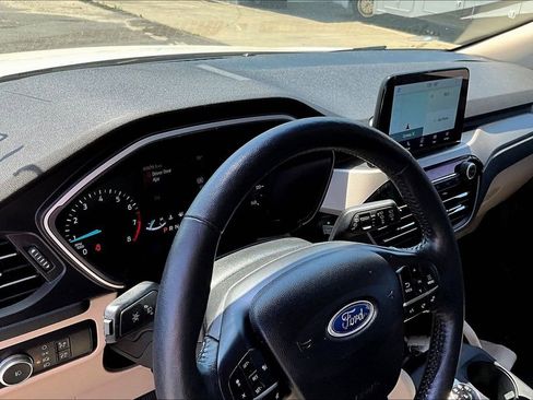 Used 2020 Ford Escape SEL FWD image 10