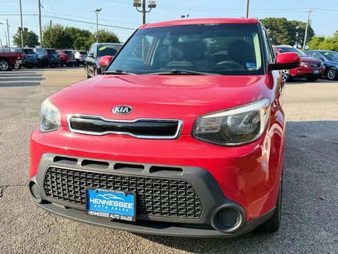 Used 2015 Kia Soul + FWD image 14