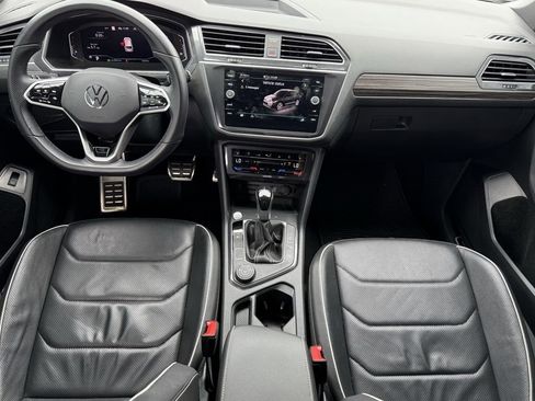 Used 2022 Volkswagen Tiguan SEL R-Line AWD/4WD image 25