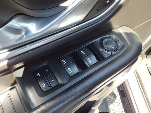 Used 2021 Chevrolet Tahoe Z71 AWD/4WD image 22