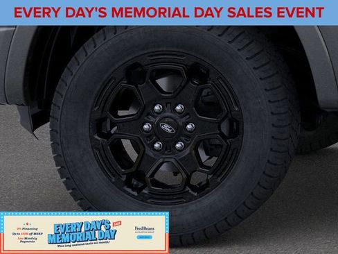 Used 2025 Ford Ranger XLT w/ Black Appearance Package AWD/4WD image 19