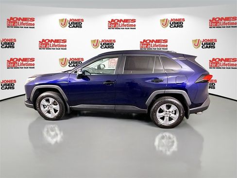 Certified 2022 Toyota RAV4 XLE image 15