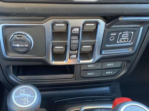 New 2026 Jeep Gladiator Sport image 28